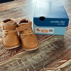 Stride rite quinn in size 6